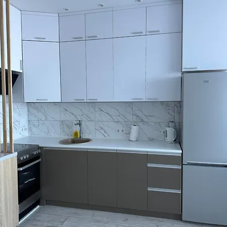 44 Pearl Sunrise Apartment *