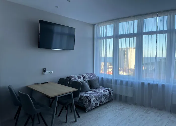 44 Pearl Sunrise Apartment *